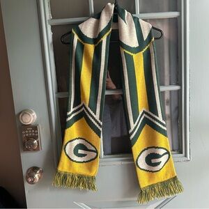 Green Bay Packers Logo Reversible Scarf NFL Rally Rag Fringe Unisex Green Yellow